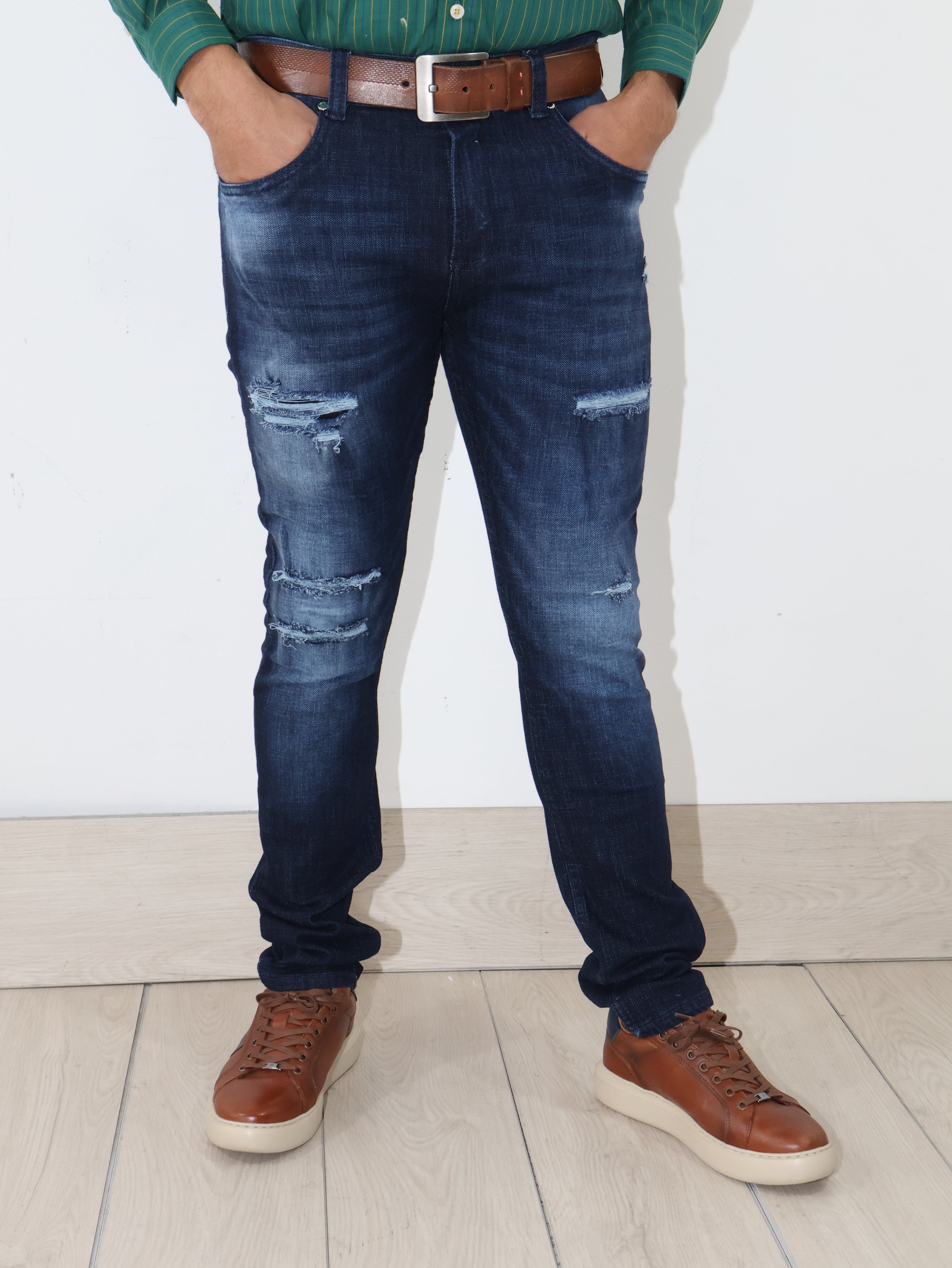 JEAN PREMIUM AMIRI AZUL OSCURO CON RASGADOS - SKU 20260024-OR